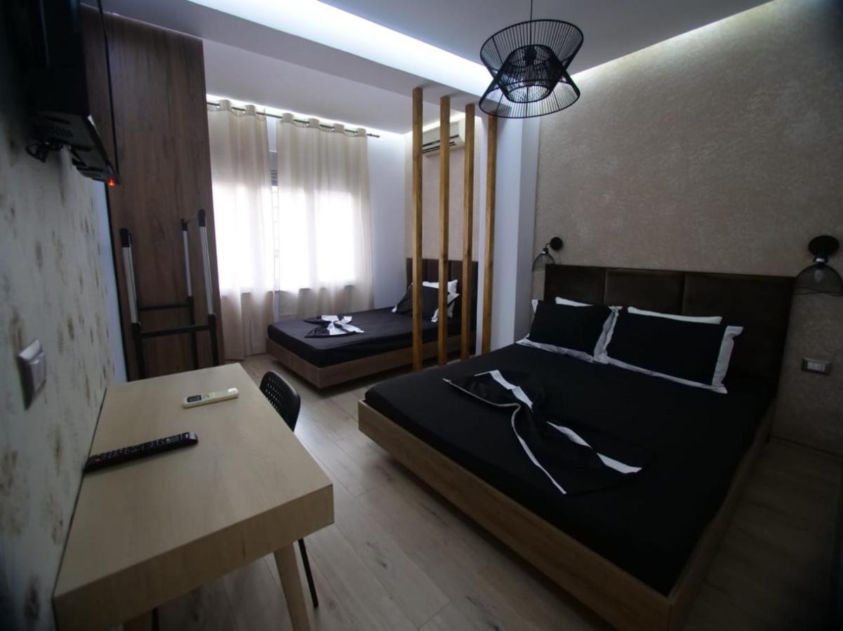 Appartement Hidden Gem In The Center Of Tirana Extérieur photo