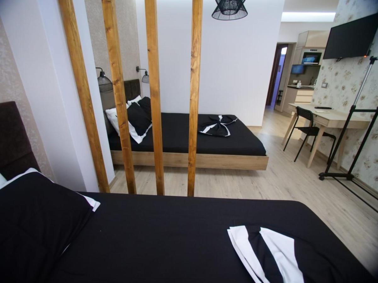 Appartement Hidden Gem In The Center Of Tirana Extérieur photo