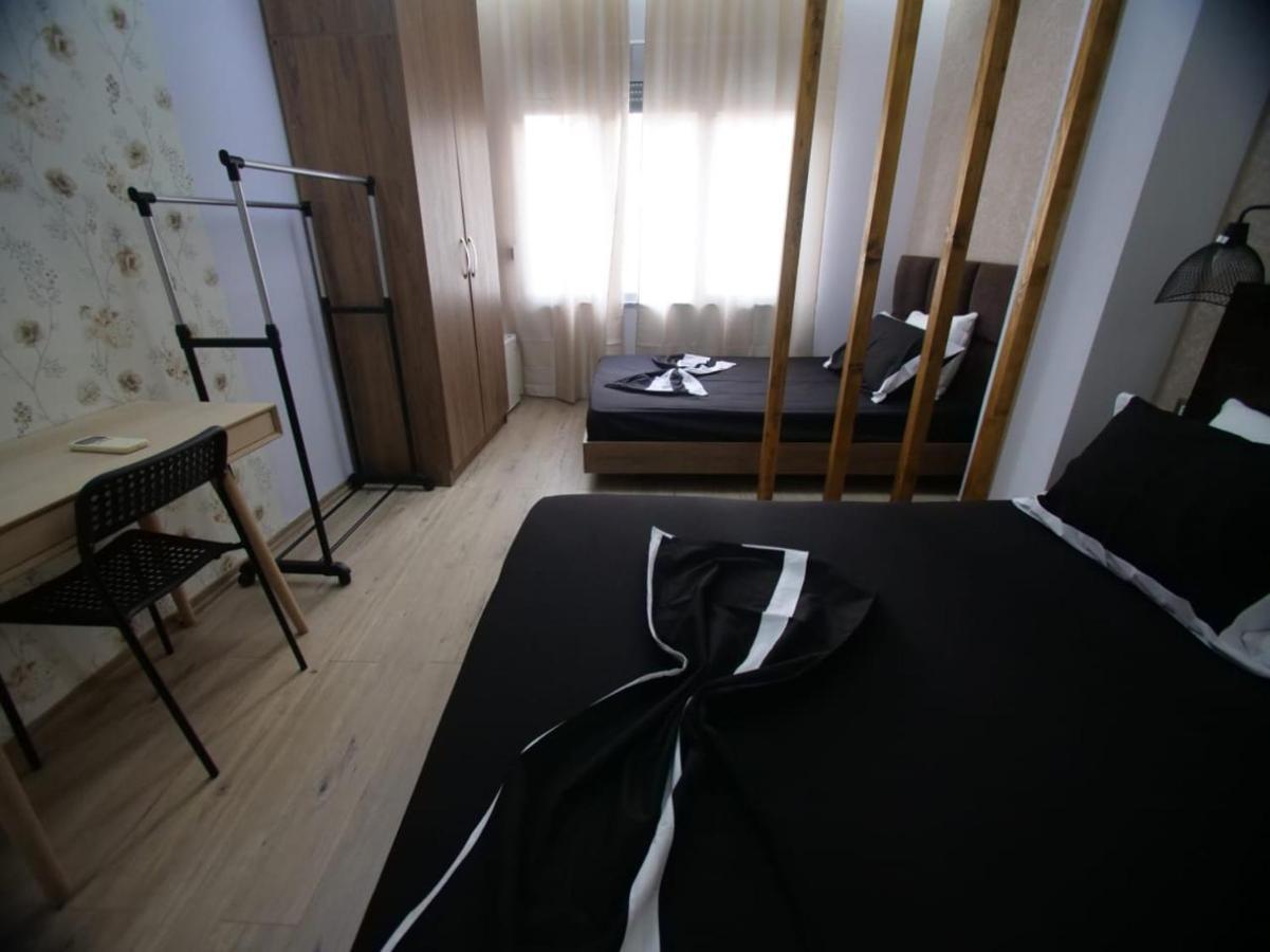 Appartement Hidden Gem In The Center Of Tirana Extérieur photo